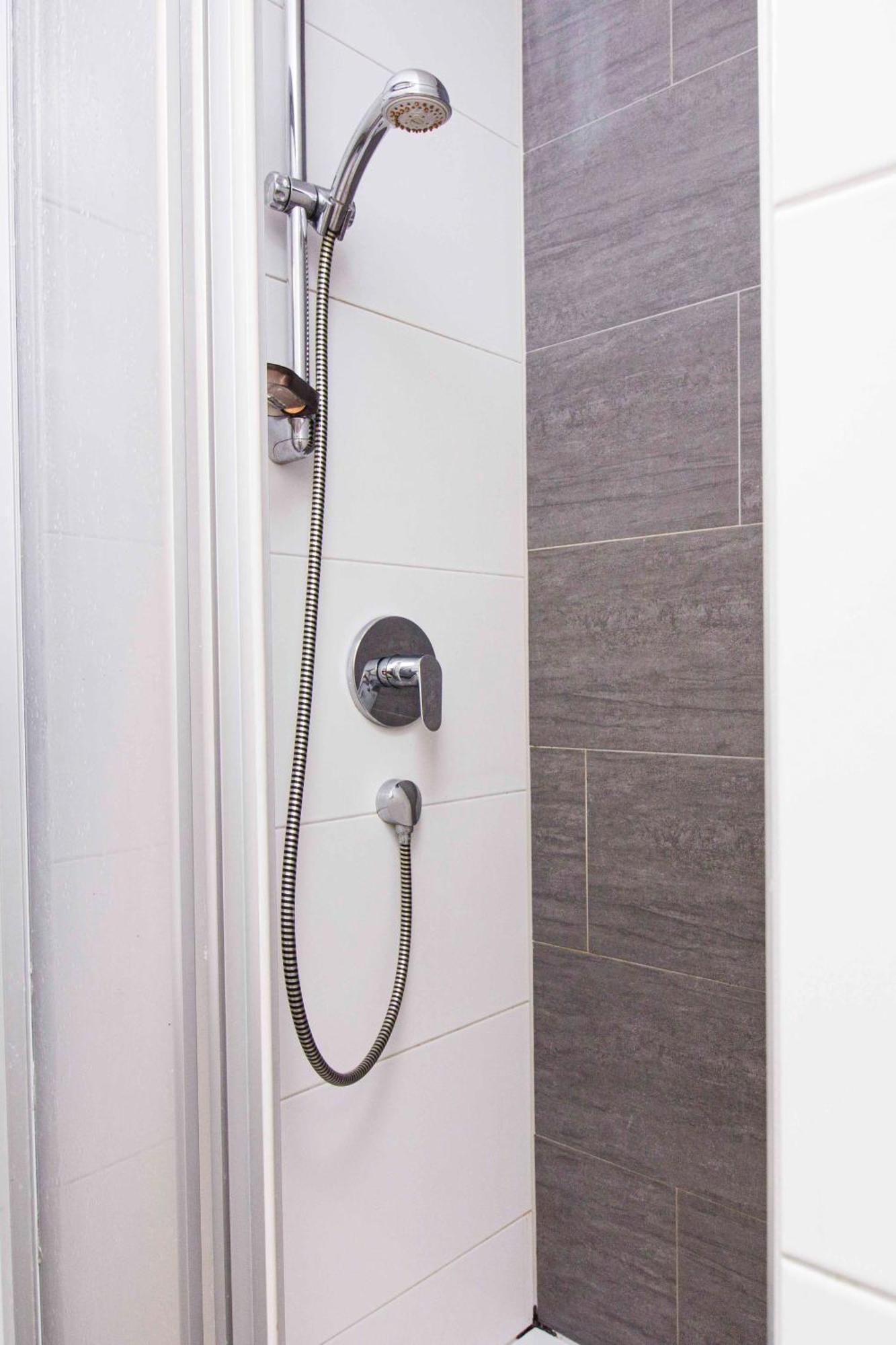 Apartmenthaus Rose พรุตซ์ ภายนอก รูปภาพ