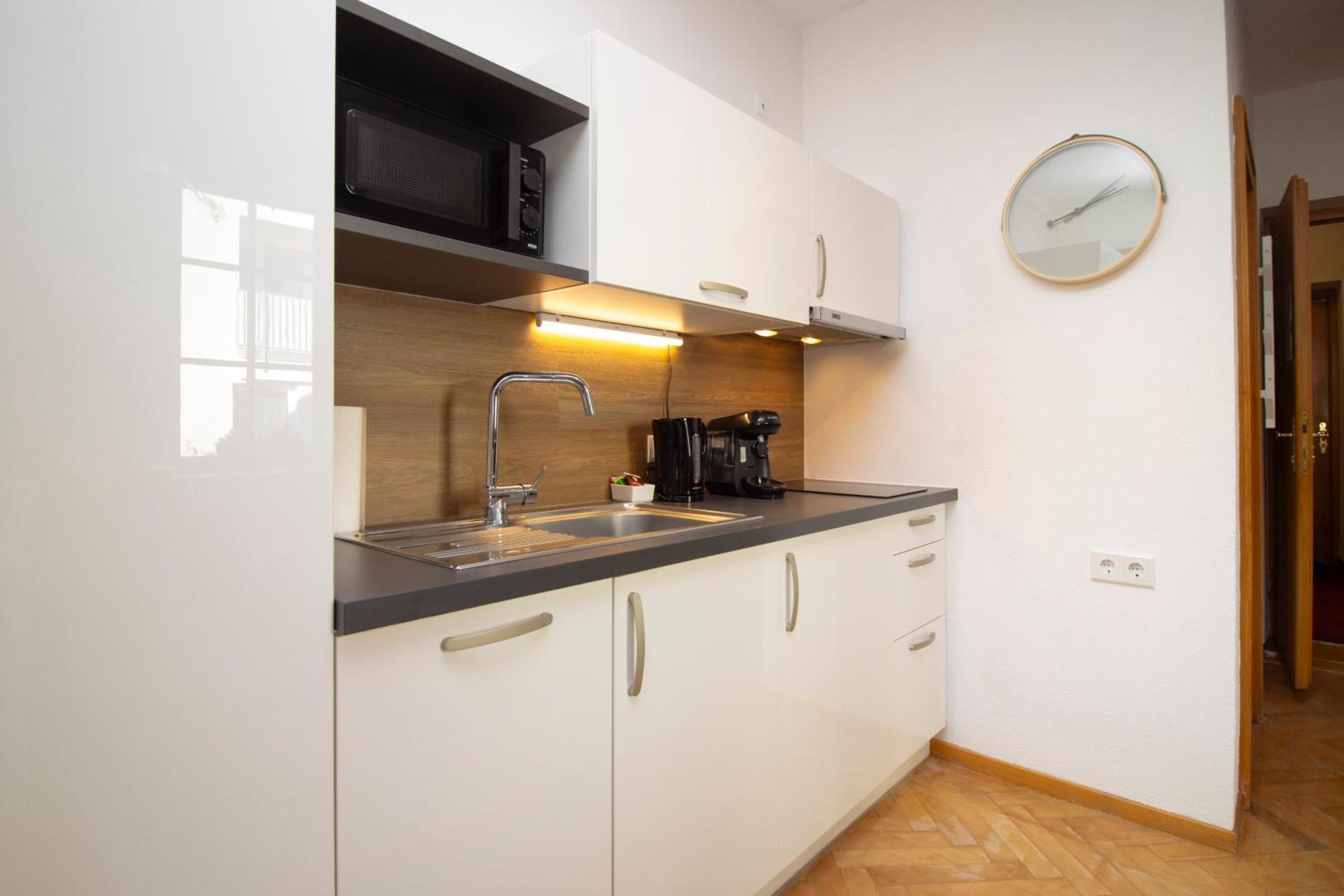 Apartmenthaus Rose พรุตซ์ ภายนอก รูปภาพ