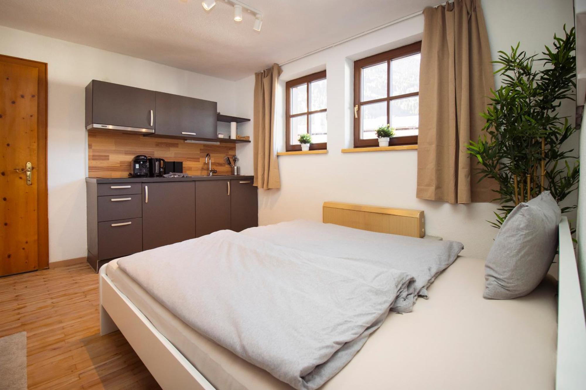 Apartmenthaus Rose พรุตซ์ ภายนอก รูปภาพ